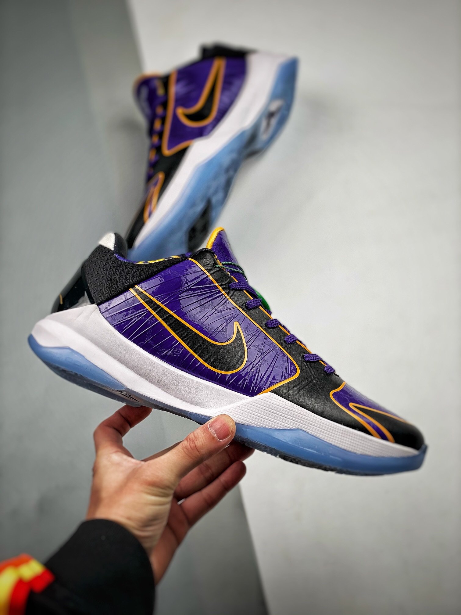 Sneakers ZOOM KOBE 5 Protro Lakers S2 фото 4