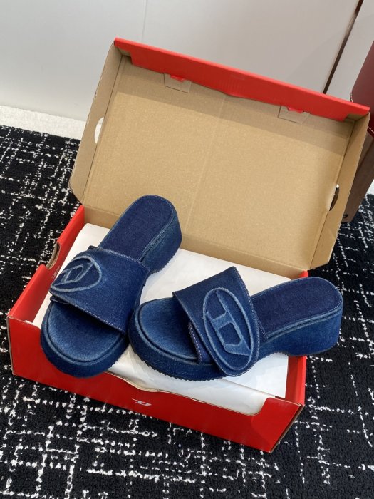 Шльопанці жіночі фото 3