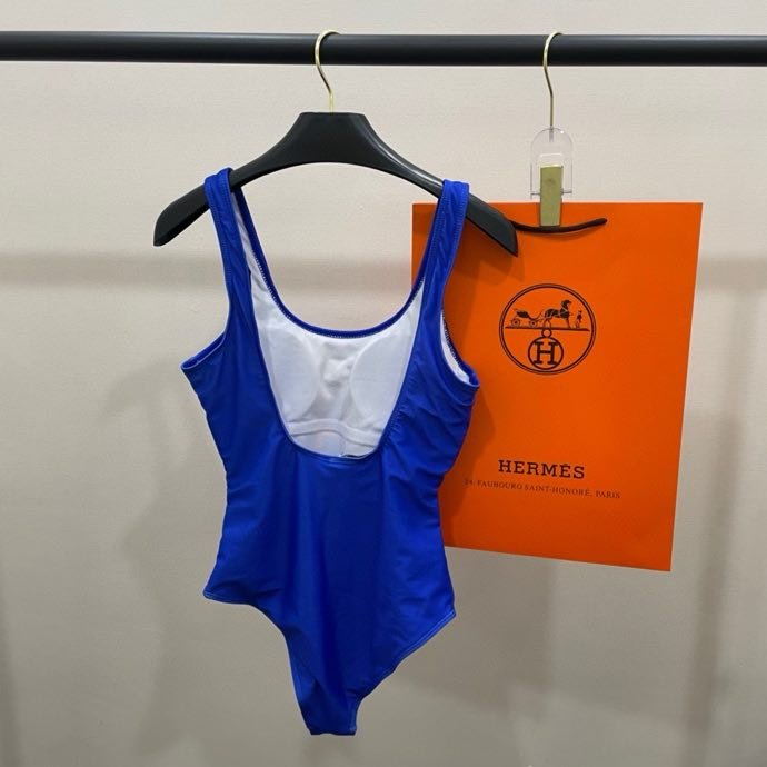 Swimsuit фото 3