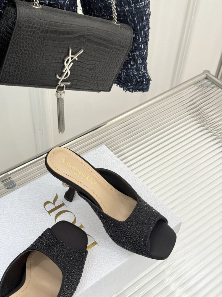 Босоніжки фото 5