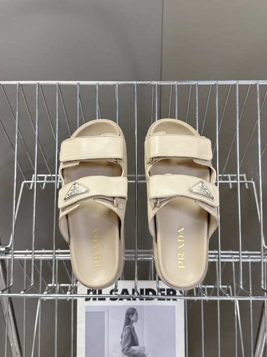 Шлепанцы фото 6