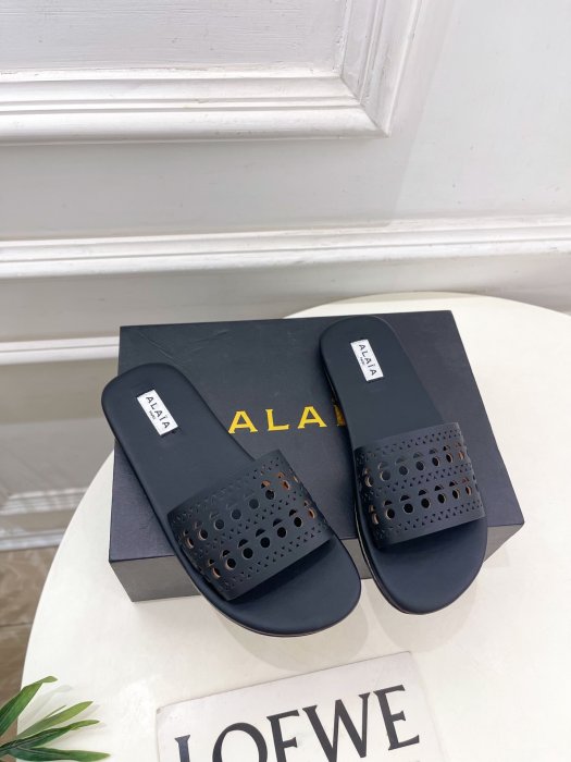 Шлепанцы женские фото 2