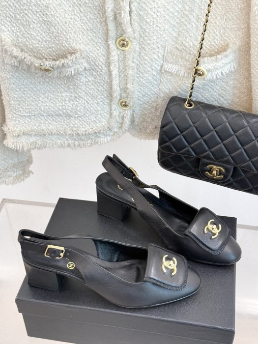 Босоножки фото 3