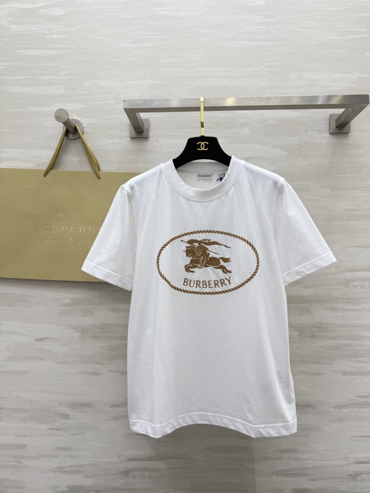 Футболка женская