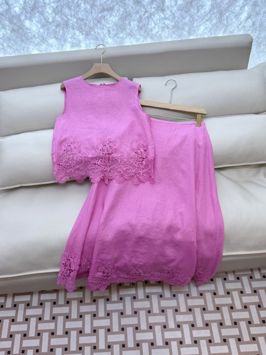 Costume female фото 3