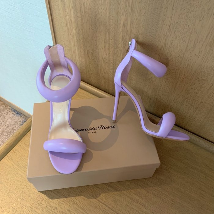 Босоножки фото 5