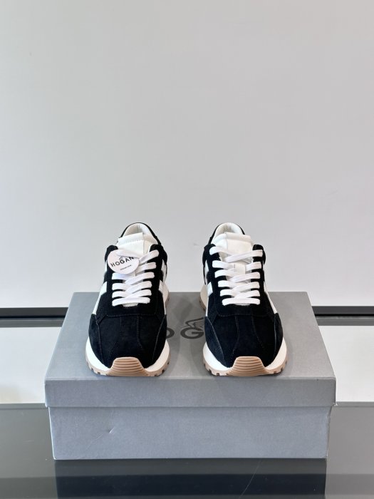 Sneakers фото 2