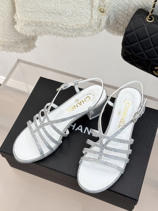 Босоножки фото 2