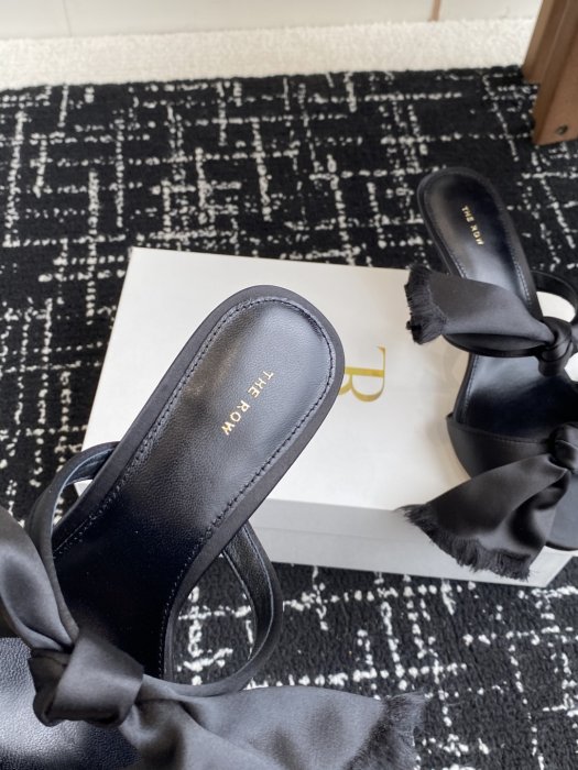 Босоножки фото 7