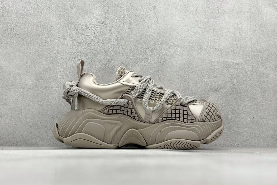 Sneakers фото 2
