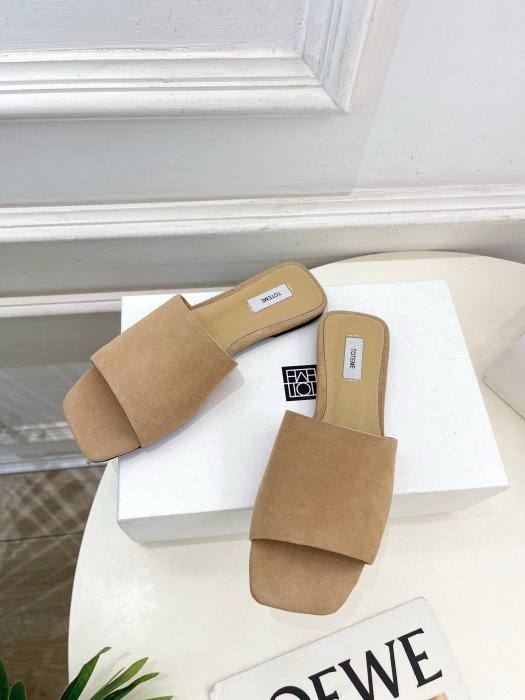 Шльопанці жіночі фото 5