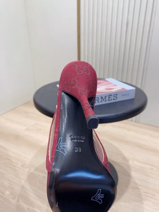 Босоножки фото 6