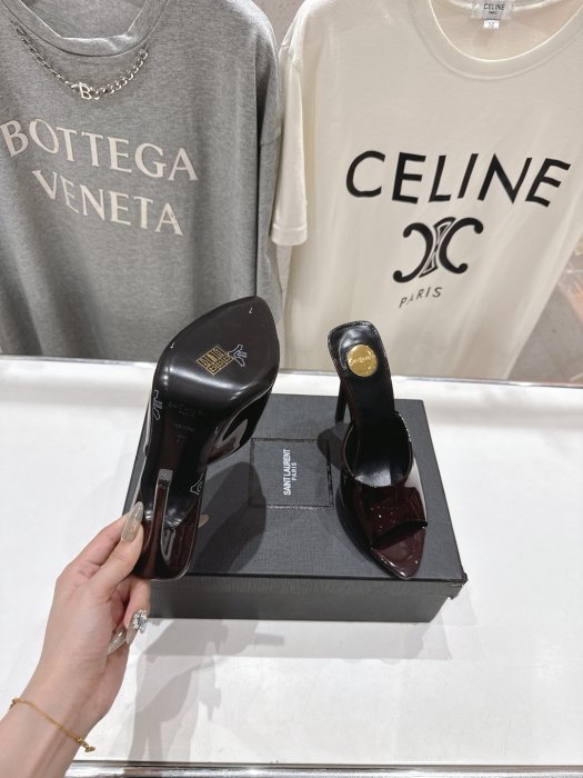 Босоножки фото 9