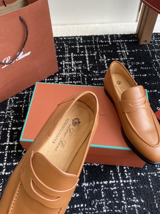 Туфли женские фото 8