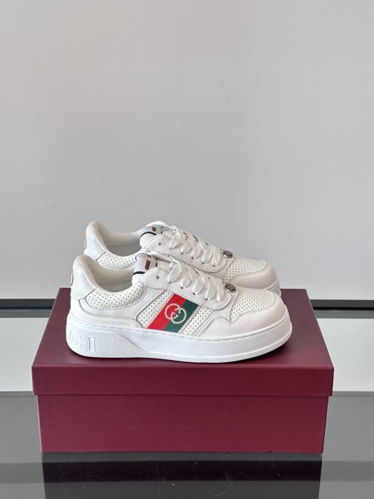 Кроссовки мужские