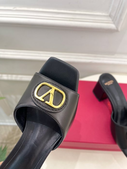 Босоножки фото 6