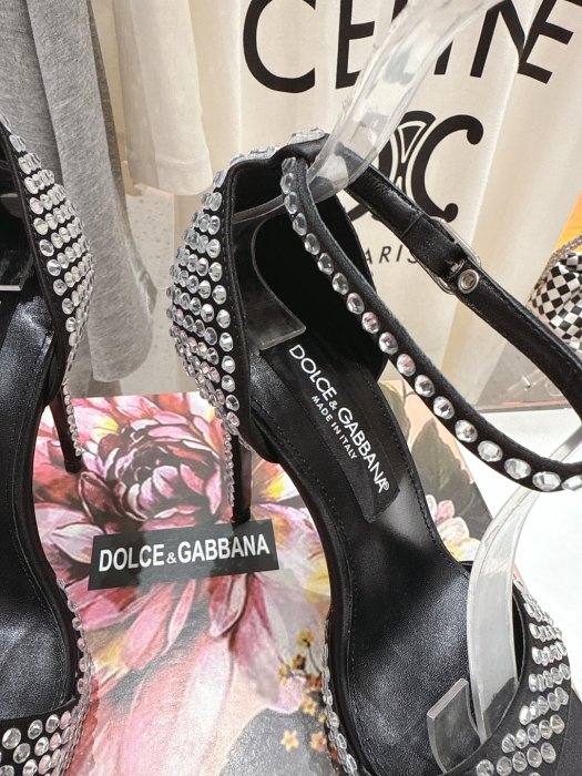 Босоножки фото 6