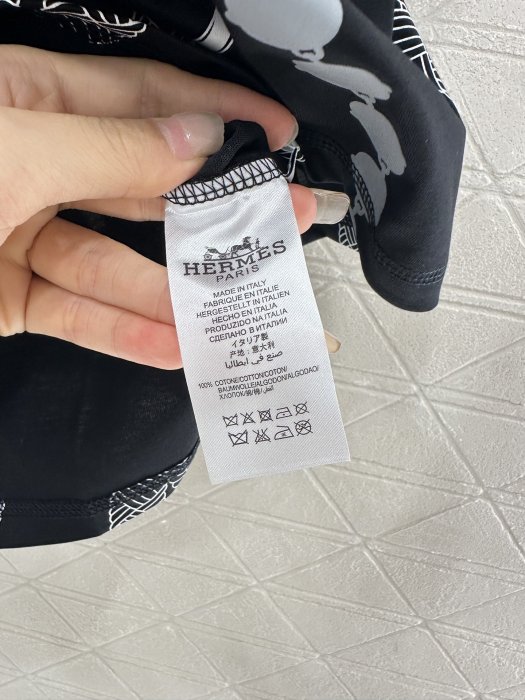 T-shirt women's фото 9