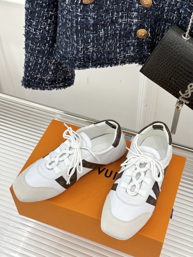 Sneakers women's фото 2