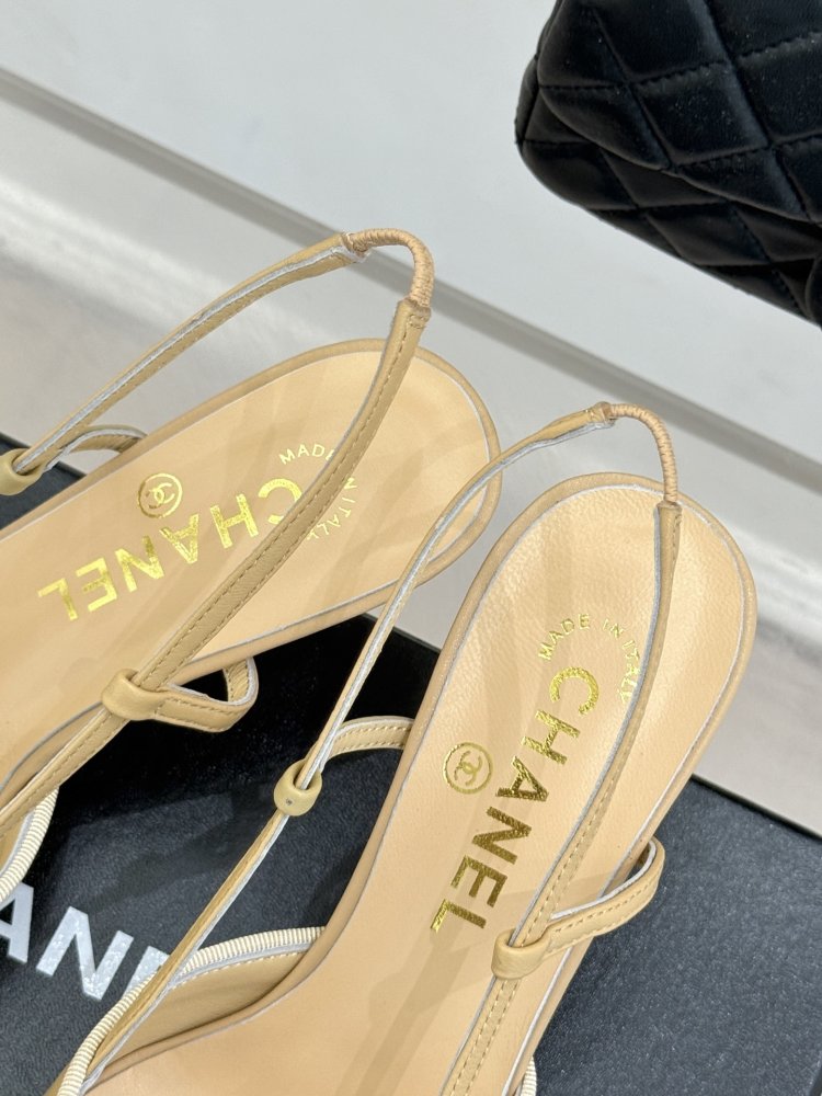 Босоножки фото 8