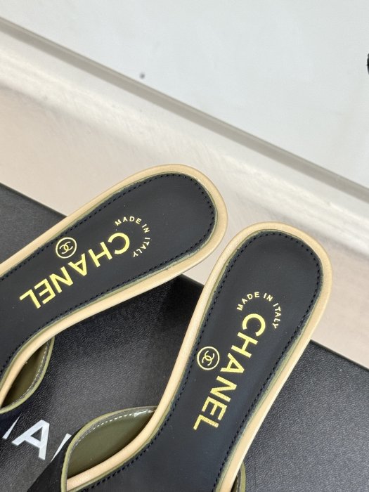 Босоножки фото 8