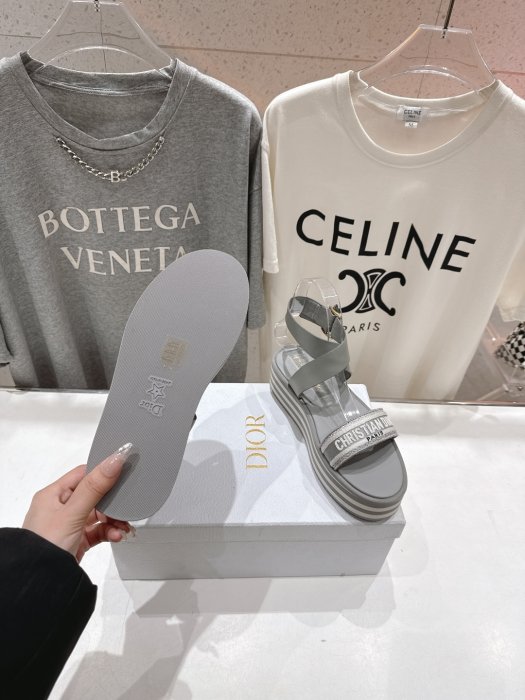 Sandals women's фото 9