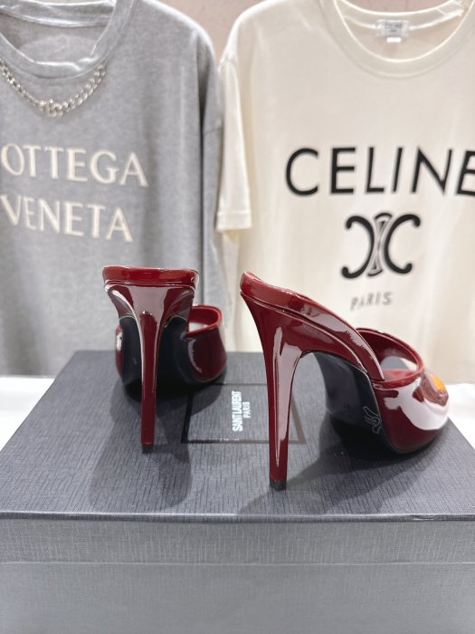 Босоножки фото 8