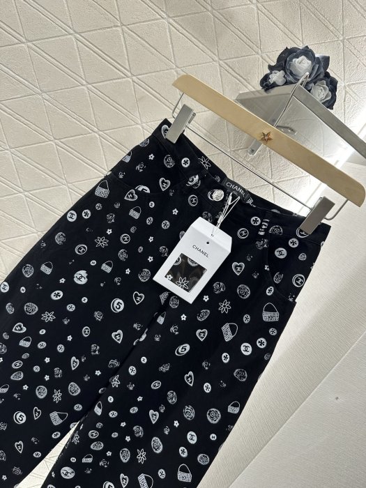 Джинсы женские фото 7