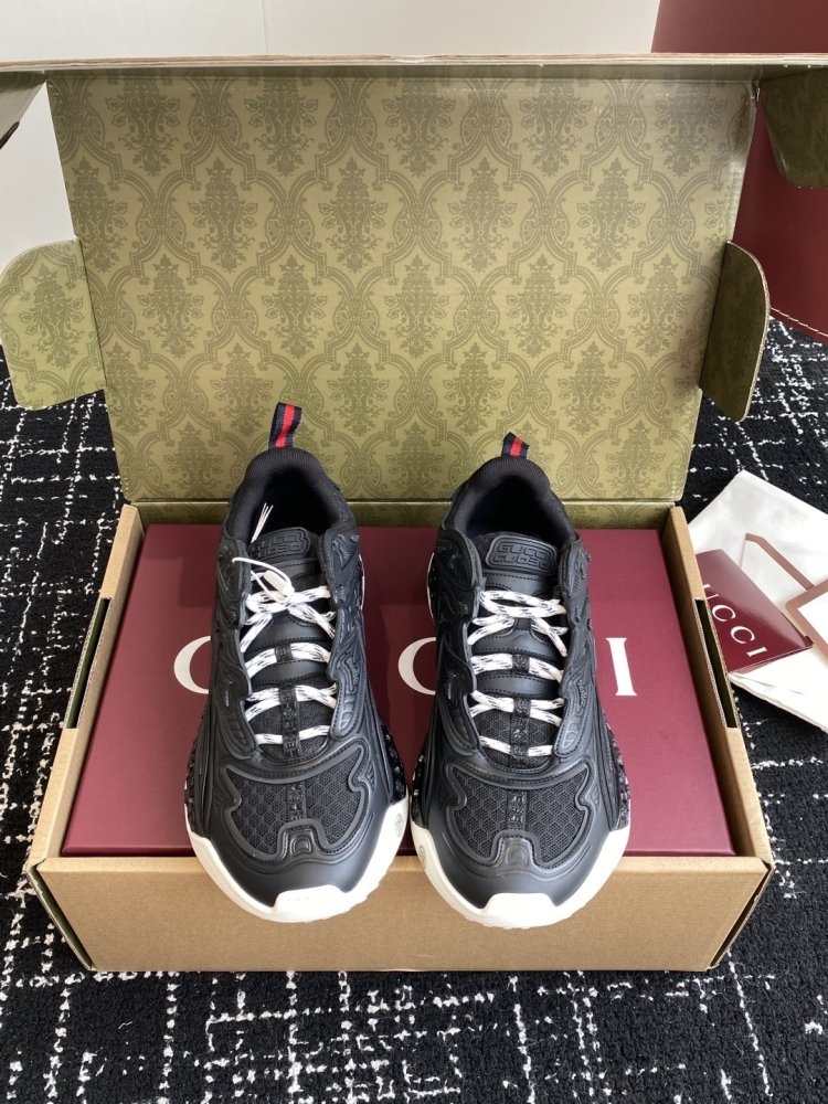 Кроссовки Gucci cub3d