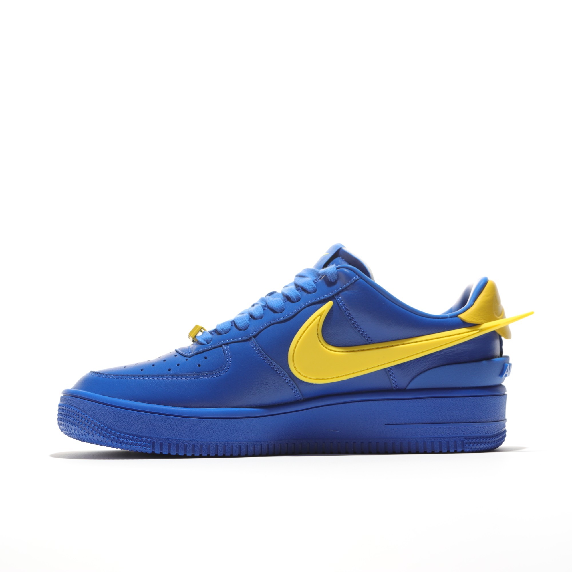 Sneakers AIR FORCE 1 LOW SP X AMBUSH GAME ROYAL DV3464-400 фото 9