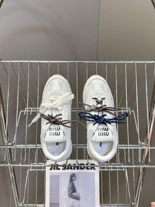 Кроссовки женские фото 6