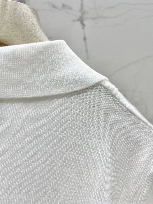 Футболка женская фото 7