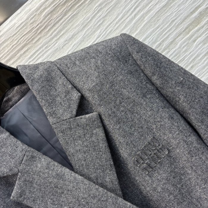 Coat wool фото 4