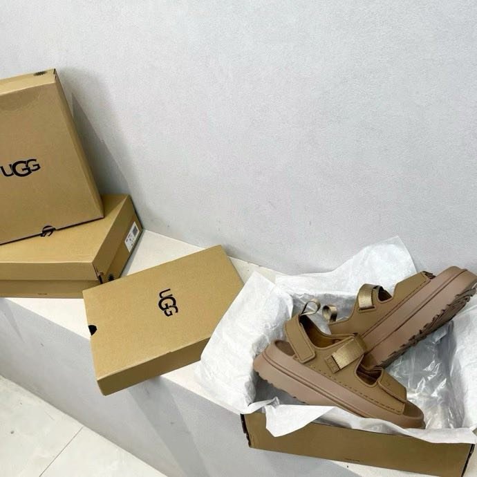 Сандалі фото 8