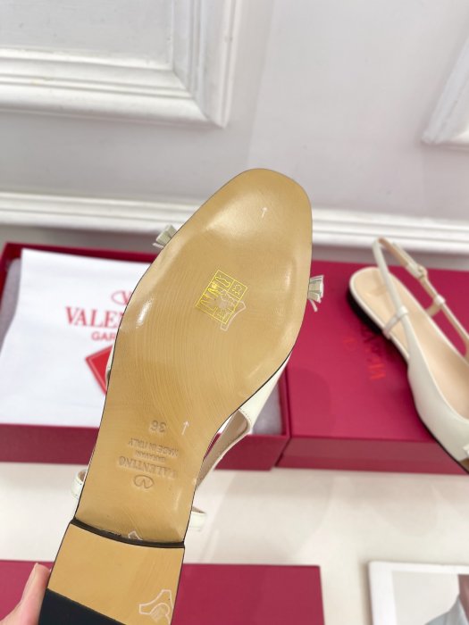 Босоножки фото 9