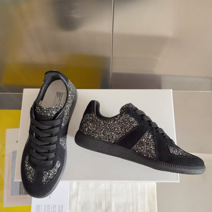 Кросівки фото 3