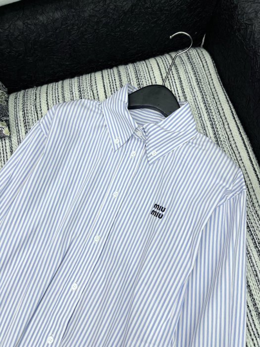 Костюм женский фото 3