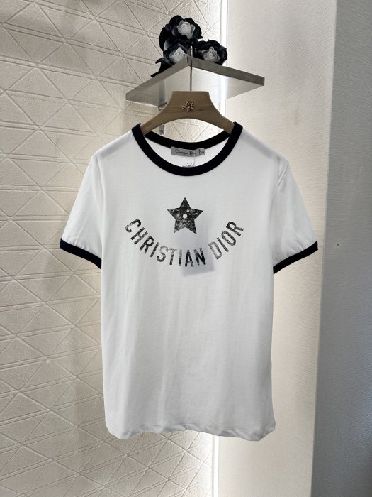 Футболка женская