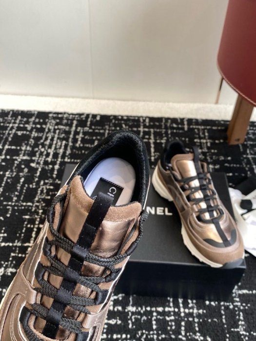 Sneakers фото 4