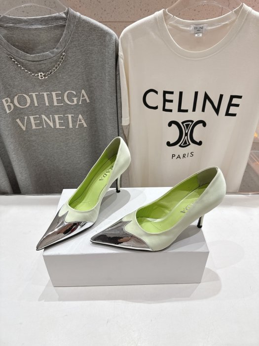 Туфли женские фото 3