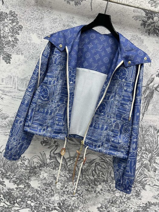 Jacket women's фото 4