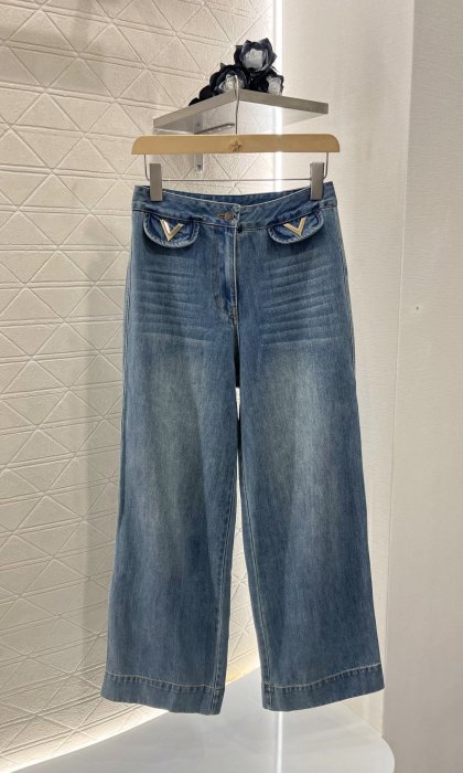 Джинсы женские