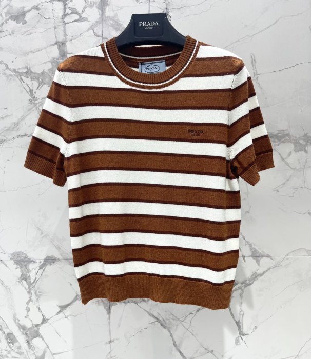 T-shirt women's фото 3