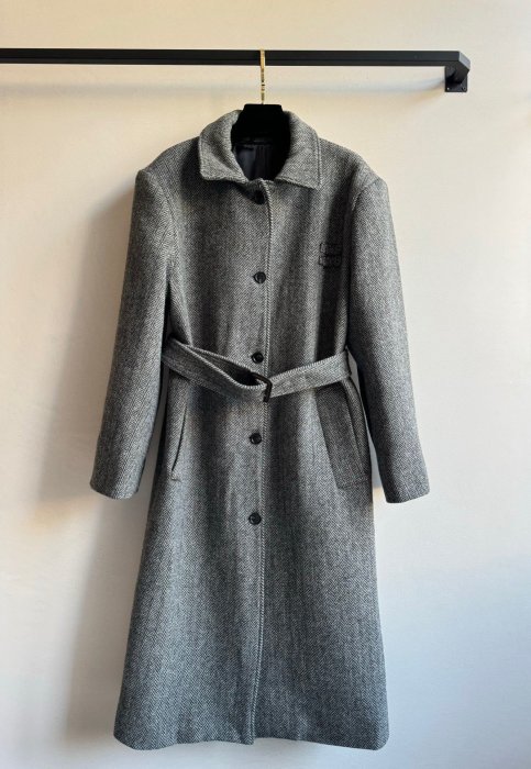 Coat wool