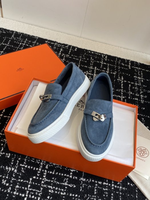 Лоферы кожаные женские фото 5