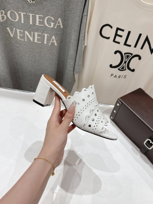 Босоножки фото 5