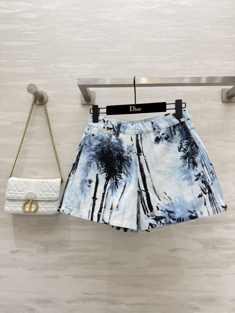 Шорты женские