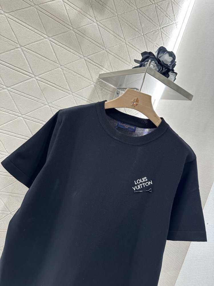 Футболка жіноча фото 7