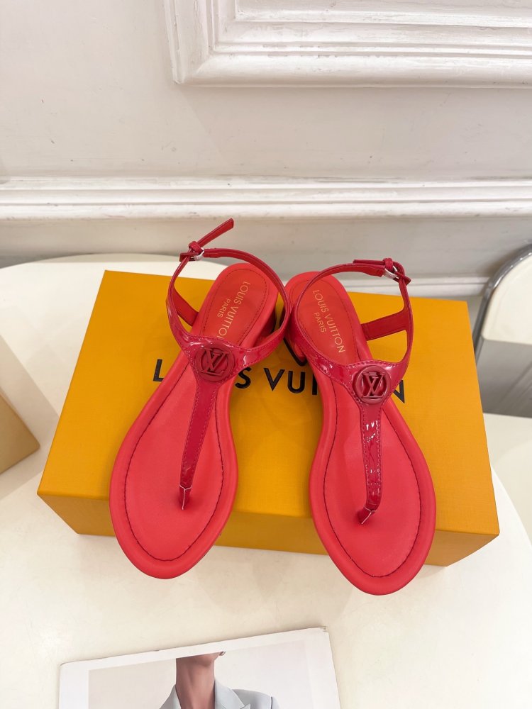 Сандалии женские