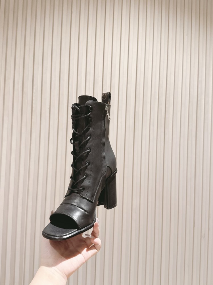 Кожаные ботильоны с открытым носком фото 8